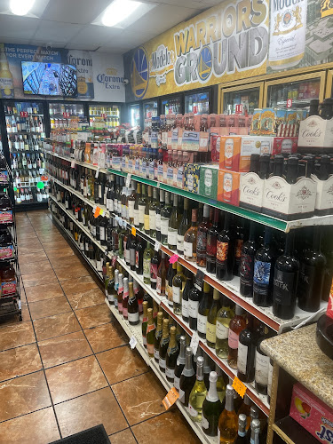 Opinii despre State Market Liquors în Oakland - Hospitality and gastronomy