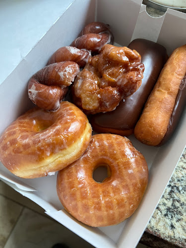 John's Donuts - St. Louis