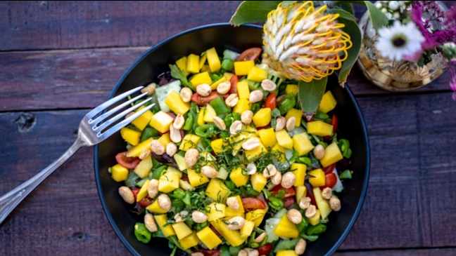 Reviews of The Blue Owl in Santa Barbara - Hospitality and gastronomy