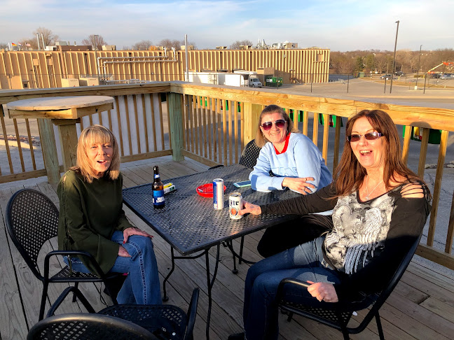 TNT's Tavern - St Joseph