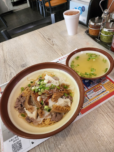 Kim Kee Noodle Cafe - Hospitality and gastronomy