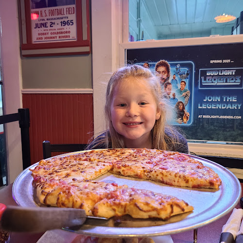 Reviews of Twiggy’s One Headlight Pub in Terre Haute - Hospitality and gastronomy