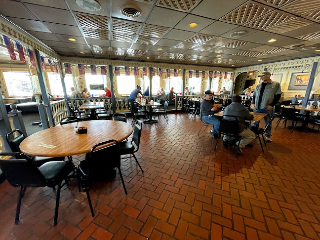 River Run Family Restaurant - Racine