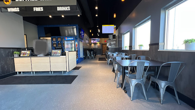 Buffalo Wild Wings 'GO' - Hospitality and gastronomy