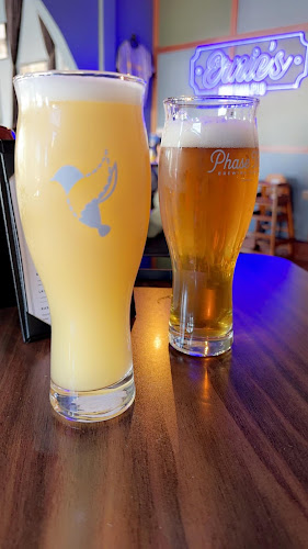 Ernie's Midtown Pub - Rockford