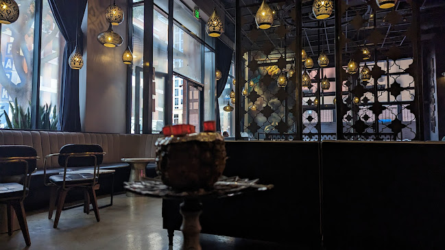 Comentarii opinii despre Mina Lounge