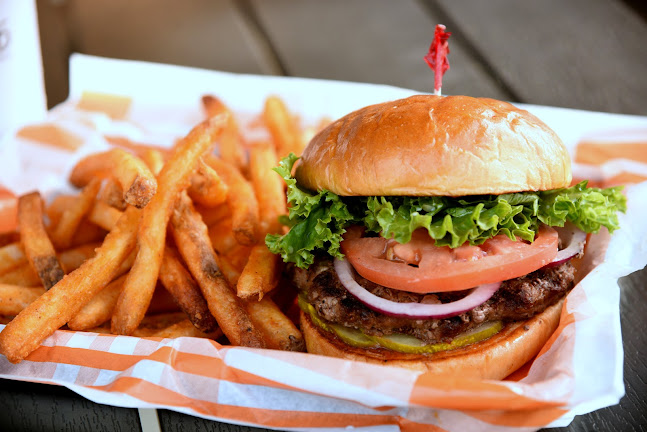 Opinii despre Backyard Burgers în Gastonia - Hospitality and gastronomy