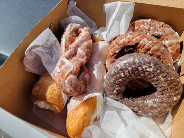 Tony's Donut Shop - Portland