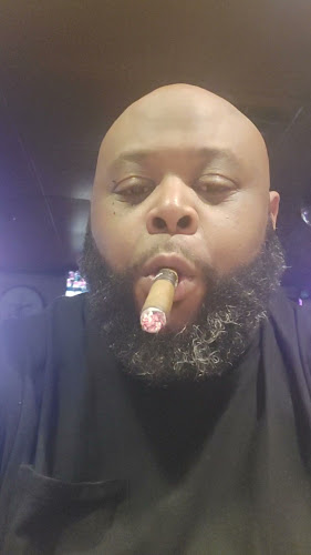 Opinii despre Smoke's Restaurant Bar & Grill în Warner Robins - Hospitality and gastronomy