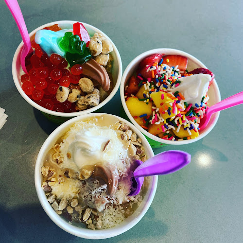 Comentarii opinii despre Yog-art Frozen Yogurt, Smoothies & Boba Teas