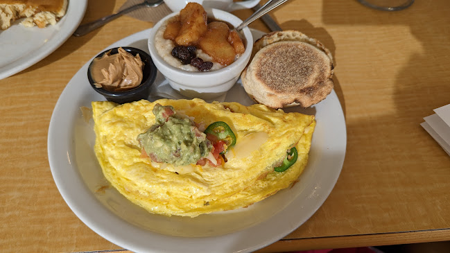 Comentarii opinii despre Reveille Cafe West Cobb