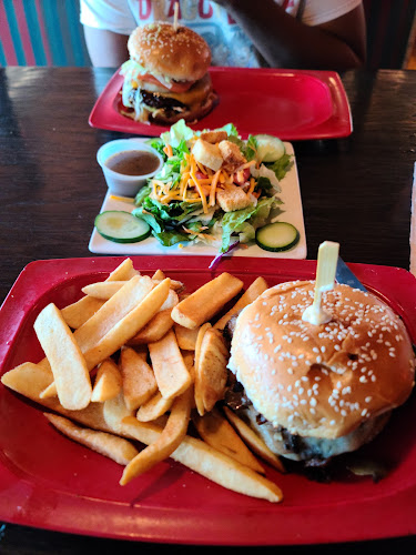 Red Robin Gourmet Burgers and Brews - Dallas