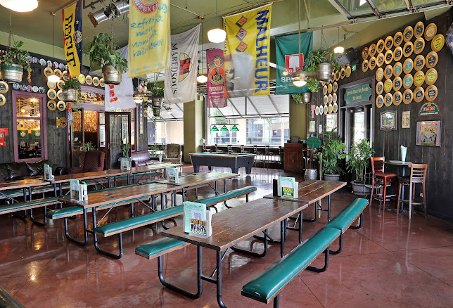 Comentarii opinii despre Flying Saucer Draught Emporium