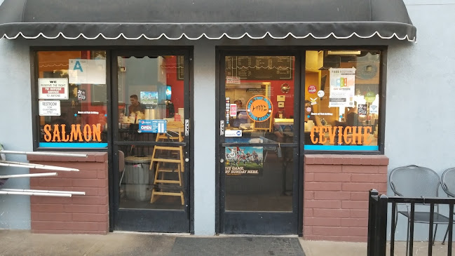 Off The Hook Fish Grill