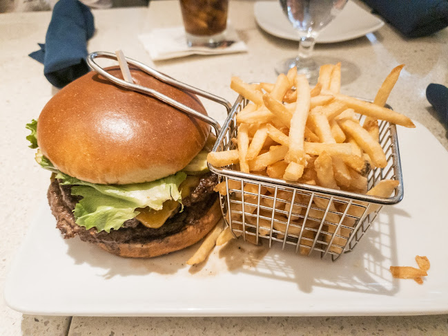 Lulu California Bistro - Palm Springs