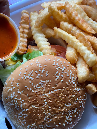 Papa's Wing and Deli House - Warner Robins