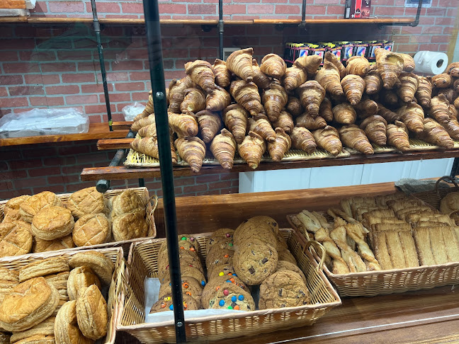 Opinii despre La Parisienne French Bakery în New Rochelle - Hospitality and gastronomy