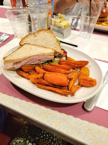 Opinii despre Garden State Diner în Newark - Hospitality and gastronomy