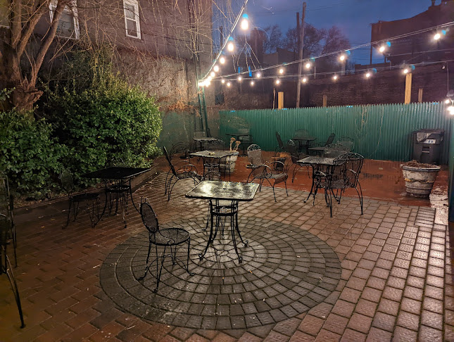 Fresh Pond Cocktail Club