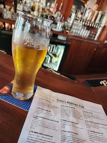 Ernie's Midtown Pub - Hospitality and gastronomy