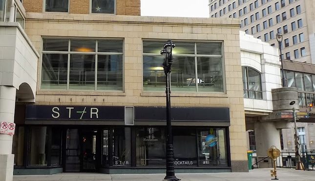 Stir Cocktail Lounge - Milwaukee