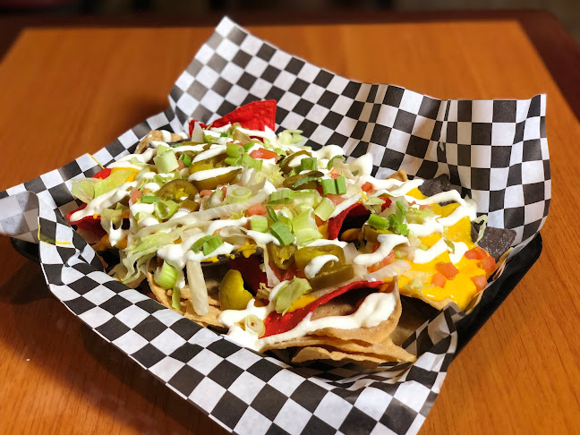 Opinii despre Cross Street Grill în Joliet - Hospitality and gastronomy