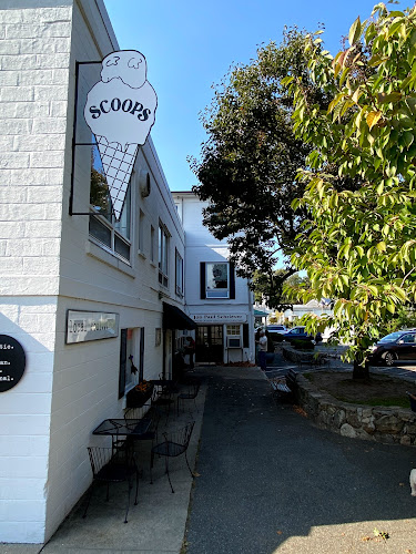 Scoops Ice Cream & Candy Shop - Norwalk