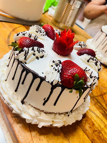 Opinii despre Panadería La Barca Meat Market & Deli în Carson City - Hospitality and gastronomy