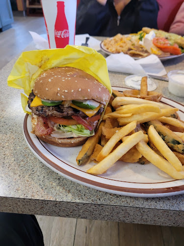 Opinii despre Christo's Best Burgers în Anaheim - Hospitality and gastronomy