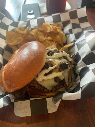 Ernie's Midtown Pub Open Times