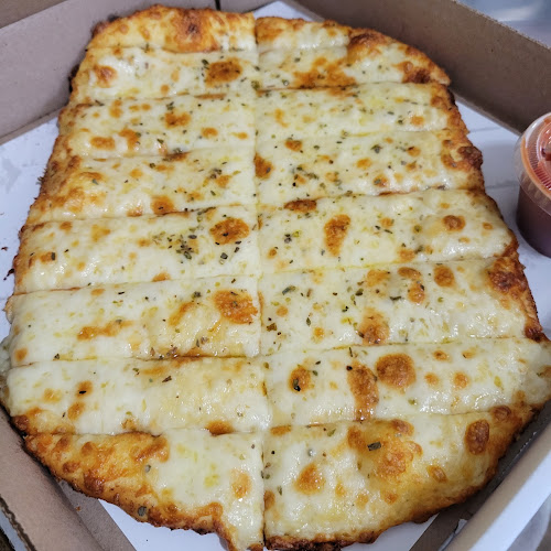 Guy's pizza - Taylor