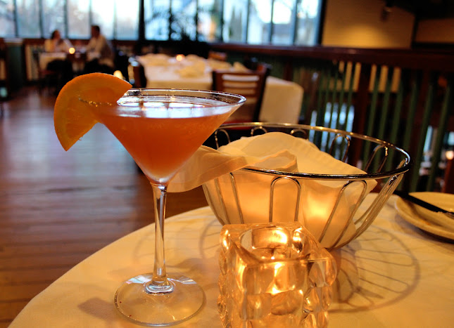 Paula's On Main Phone number