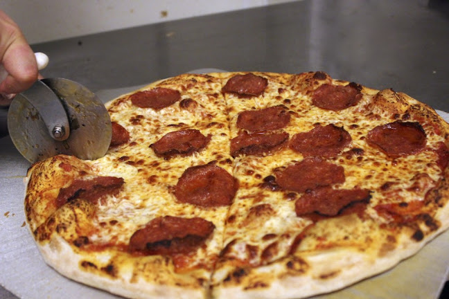 Mattenga's Pizzeria SCHERTZ - Hospitality and gastronomy