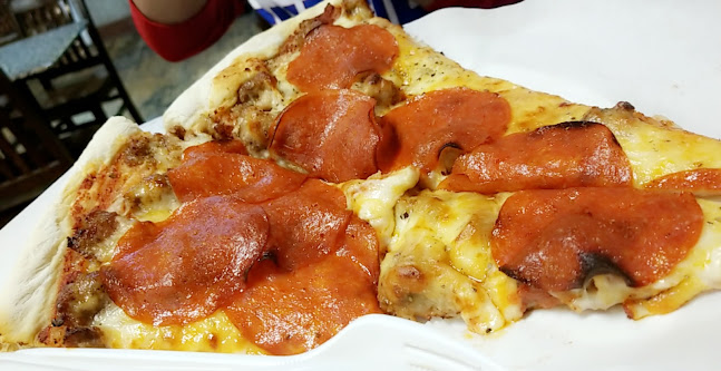 Opinii despre Damenzo's Pizza în Chicago - Hospitality and gastronomy