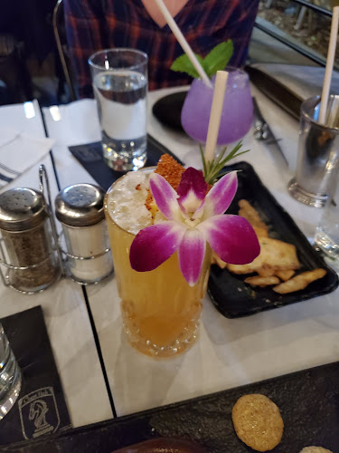 Opinii despre Chess Park Lounge în Glendale - Hospitality and gastronomy