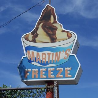 Opinii despre Martin's Freeze în Euclid - Hospitality and gastronomy