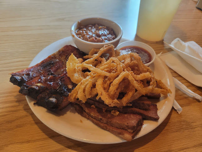 Opinii despre JR's Log House Restaurant în Peachtree Corners - Hospitality and gastronomy