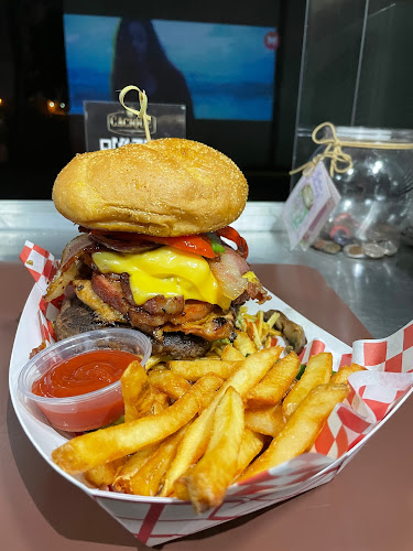 Cacique Food Truck - Hospitality and gastronomy