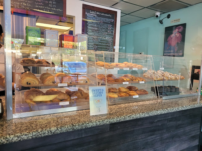 Comentarii opinii despre Georgia French Bakery & Cafe