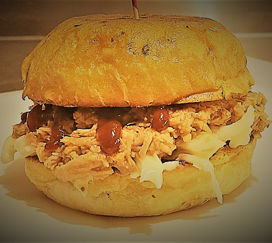 Comentarii opinii despre 2 Nine Five ( House of Artisan Chicken Burgers & Gourmet Fish & Chips)