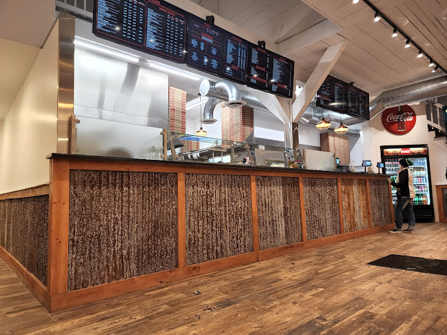 Cal's Creamery - Hospitality and gastronomy