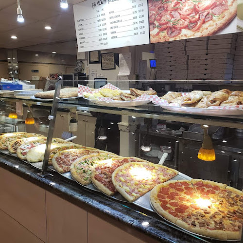 35 W 43rd St, New York, NY 10036