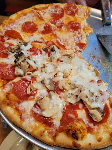 Opinii despre Ricco's Pizza în Hampton - Hospitality and gastronomy