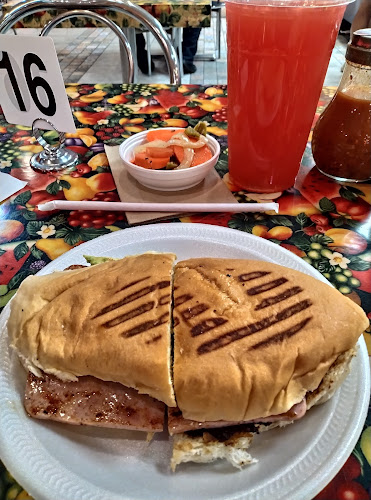 Tortas Sinaloa - Hospitality and gastronomy