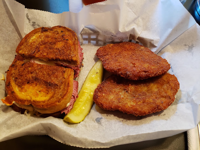 4000 W Clybourn St, Milwaukee, WI 53208, United States