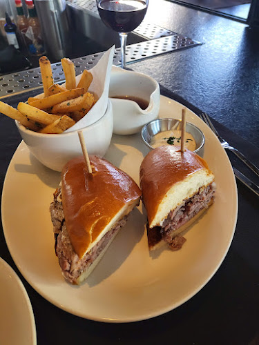 http://nicksrestaurants.com/
