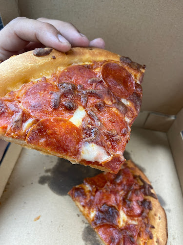 Opinii despre B.I.C.'s Pizza în Plantation - Hospitality and gastronomy