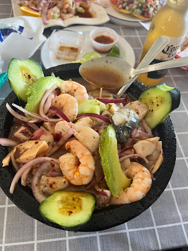 Mariscos La Perla Negra - Hospitality and gastronomy
