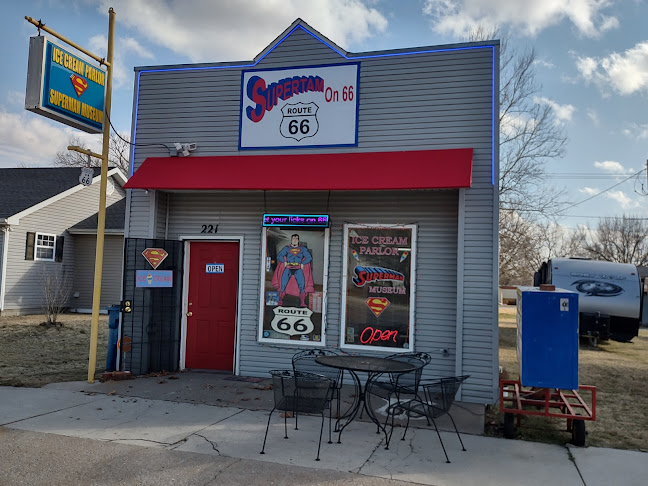 221 W Main St, Carterville, MO 64835, United States