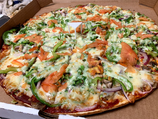 Comentarii opinii despre Crooked Feathers Pizza & Wings - O'Fallon